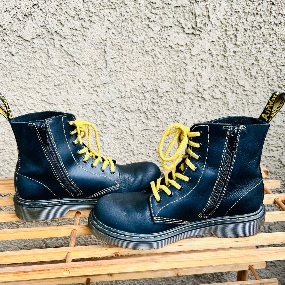 Dr. Martens 1460 Pascal Boots Size 5 Women’s Black Soft Leather